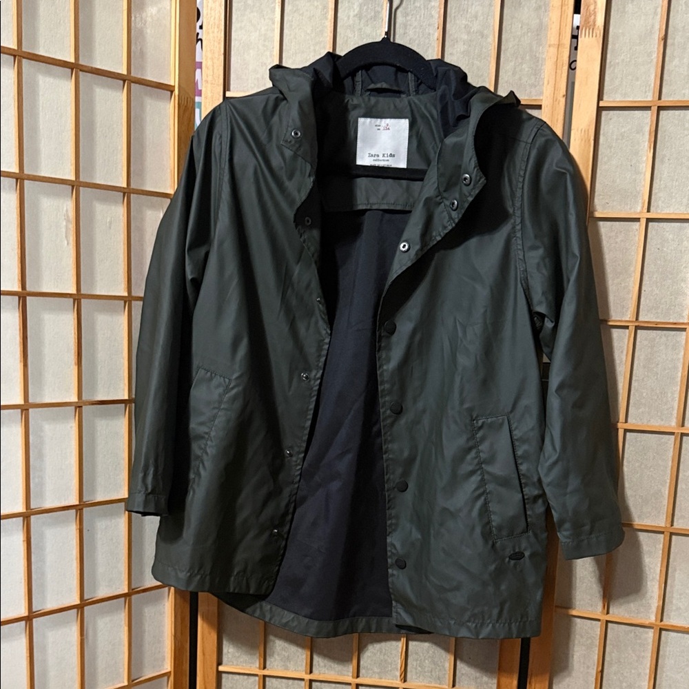 Zara Boys size 9 Hooded Rain Jacket - Dark Green
